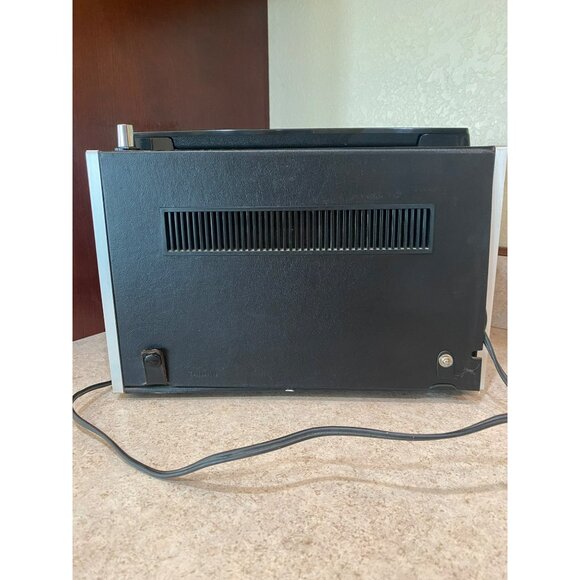 Vintage Montgomery Ward Airline FM/AM/CB 8 Band IC Solid State Radio Model GEN-1 - Picture 2 of 8